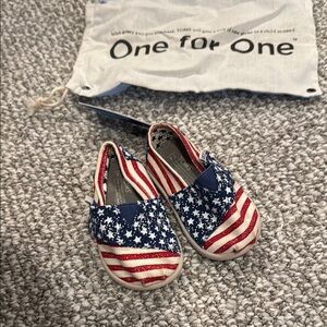*BRAND NEW* Toddler Toms shoes Red and White with Patriotic Flair